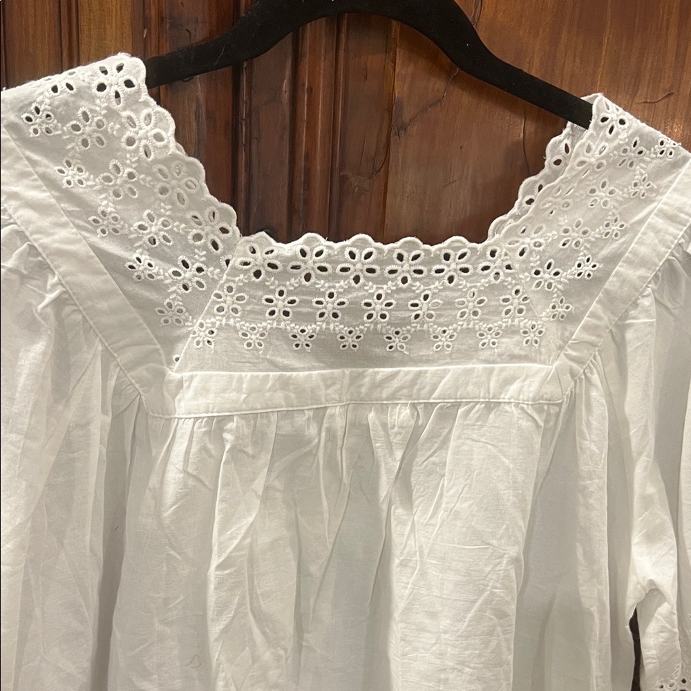 Storia Off White Eyelet Blouse - Picture 7 of 9